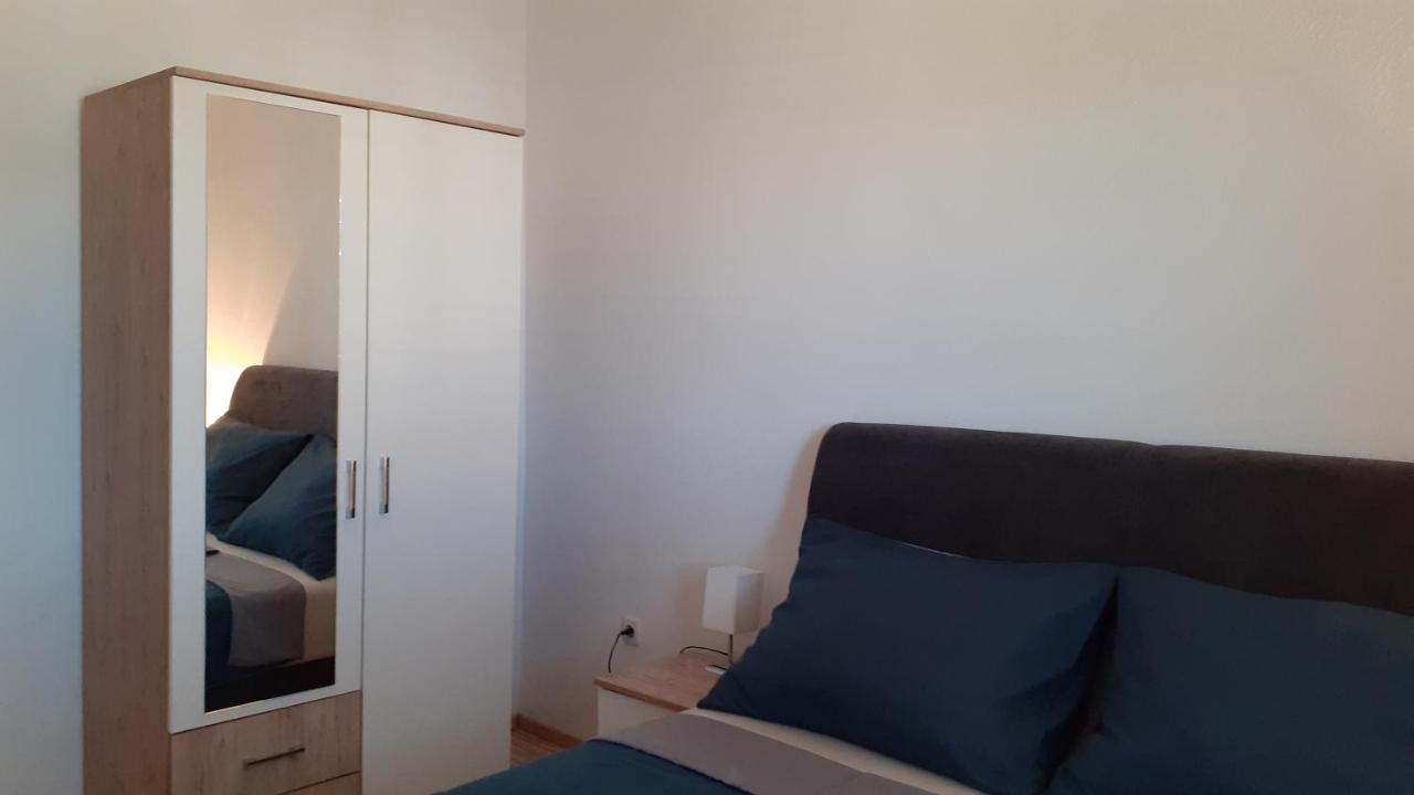 Apartman Nina Vodice Zewnętrze zdjęcie